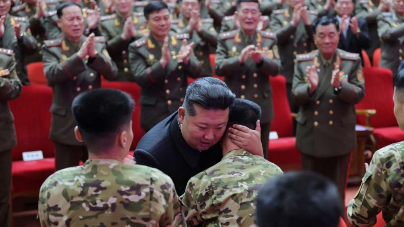 Egy észak-koreai katona sikeresen átlépte a dél-koreai határt, ezzel felkeltve a figyelmet a két ország közötti feszültséges viszonyban. Az esemény a közelmúltban zajlott, és újabb kérdéseket vet fel a katonai dezertálásokkal kapcsolatban.