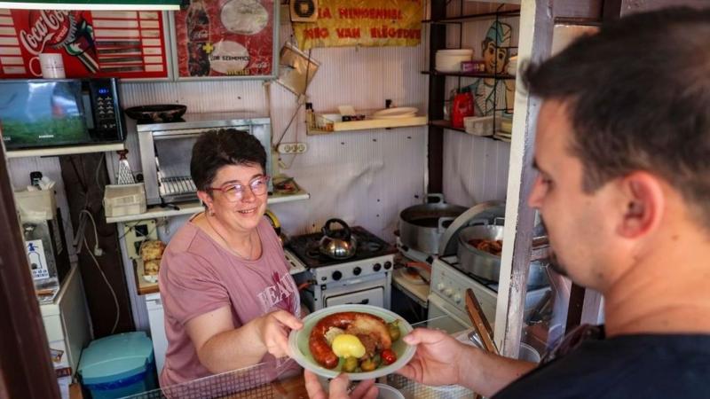 Olvasóink szavazatai alapján összeállt a legjobb öt pecsenyéző és kifőzde listája! Fedezd fel, hol élvezheted a legfinomabb ételeket és a barátságos légkört!