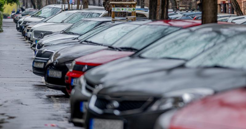 Fontos, hogy az autósok figyeljenek, hiszen a munkanapok miatt szombaton is parkolási díjat kell fizetniük.