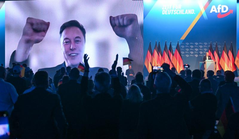 Elon Musk élőben csatlakozott a német szélsőjobboldali AfD kampányeseményéhez, ami igencsak felkavarta a politikai diskurzust.