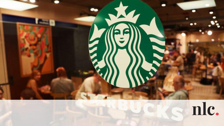 Fellázadtak a Starbucks dolgozói az új öltözködési szabályzat ellen.