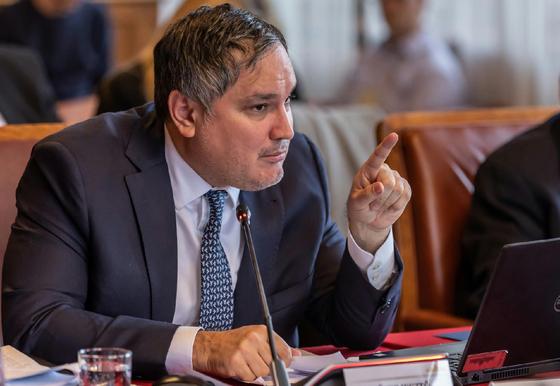 A kormány 12 milliárd forintot szán egy új akkumulátor-hatóság létrehozására.