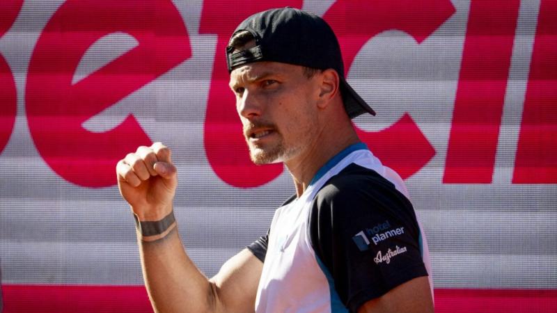 Fucsovics és Djokovic összecsapása Genfben valósággal felforrósította a teniszrajongók kedélyeit | 24.hu