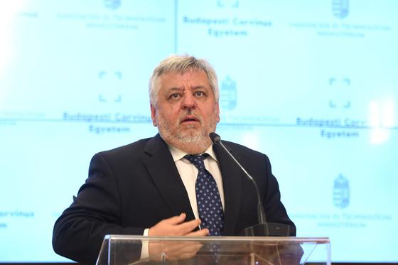 Lánczi András véleménye szerint elérkezett az idő, hogy alaposan megvizsgáljuk az MTA működését és struktúráját.