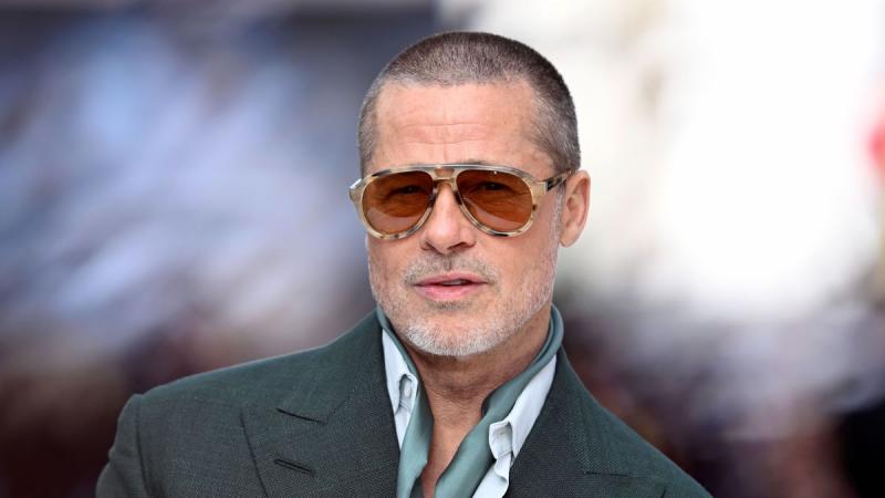 Megtört a jég? Egy meglepő színész bukkant fel Brad Pitt mellett a premier eseményén - Life