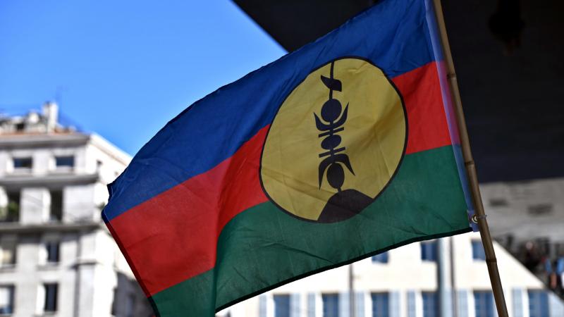Néhány napon belül drámai események sora kezdődhet, amely alapjaiban rengetheti meg az európai atomhatalom stabilitását a stratégiai erővonalán. A helyzet feszültsége egyre fokozódik, és a következmények beláthatatlanok lehetnek.