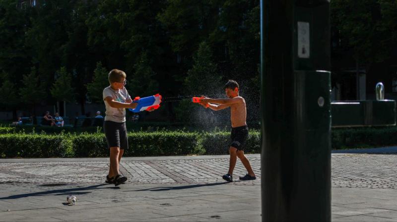 Sopron környékét kivéve, ma mindenhol zavartalanul élvezhetjük a strandolást.