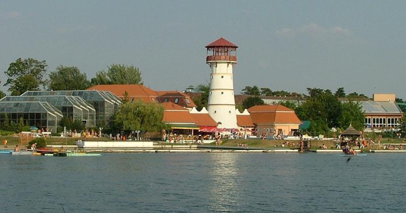 Civilek ragadták magukhoz a kezdeményezést, hogy megmentsék a múlt kincseit, és ezzel életre keltették az ikonikus gyógyfürdőt, amely most újra várja látogatóit.