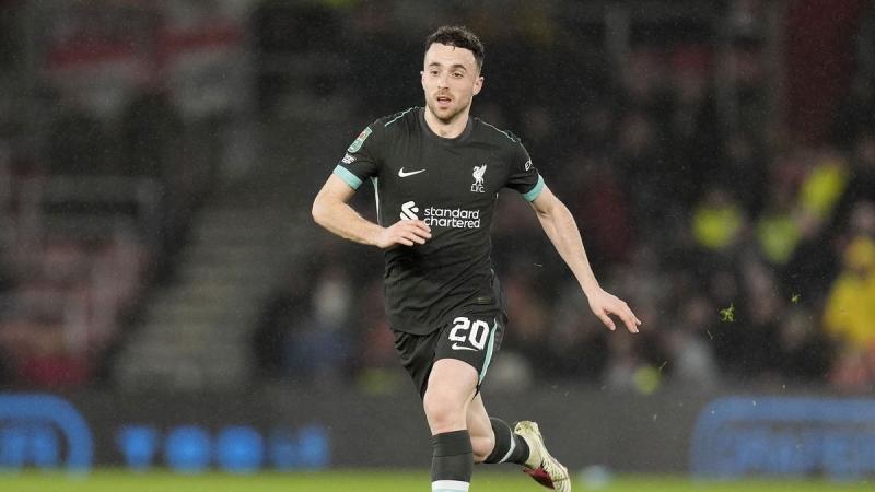 A Liverpool FC véglegesen eldöntötte Diogo Jota mezszámának sorsát. A hírek szerint a portugál támadó új számot kap, ami új fejezetet nyit a karrierjében. A szurkolók izgatottan várják, hogy milyen hatással lesz ez a változás Jota teljesítményére a pályán
