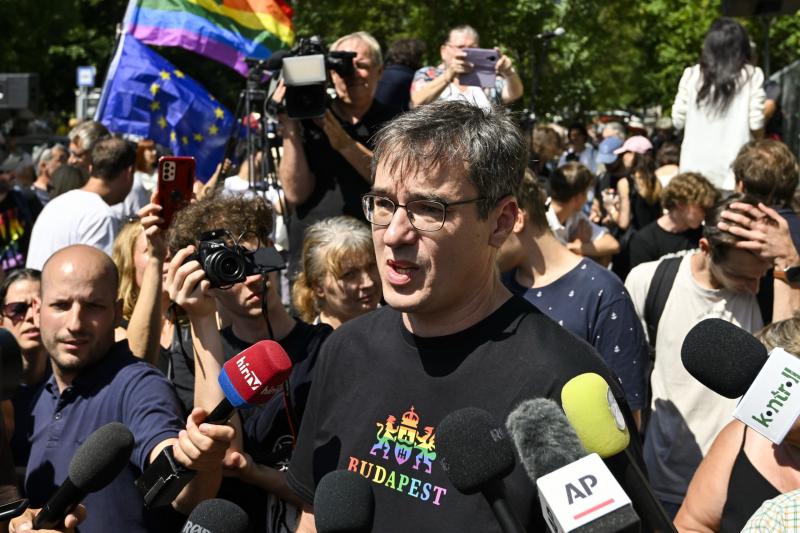 Karácsony Gergely nyilatkozata alapján a tisztelt nyomozó hatóság a kormányzati utasításoknak megfelelően, politikai indíttatású okokból folytatja le a büntetőeljárást - tájékoztatott a szmo.hu.
