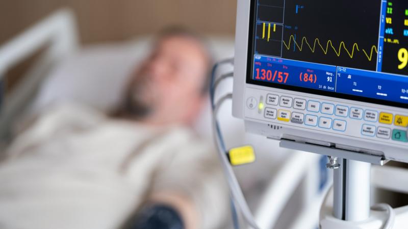 Az utolsó pillanatban tért vissza a tudatába a mély kómából, amikor a műtőasztalon már a szerveinek eltávolítására készültek.