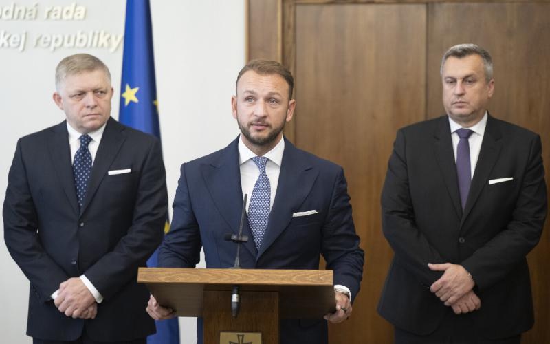 Összegyűlt a koalíciós tanács, hogy megvitassák a mentőtender kérdését is.