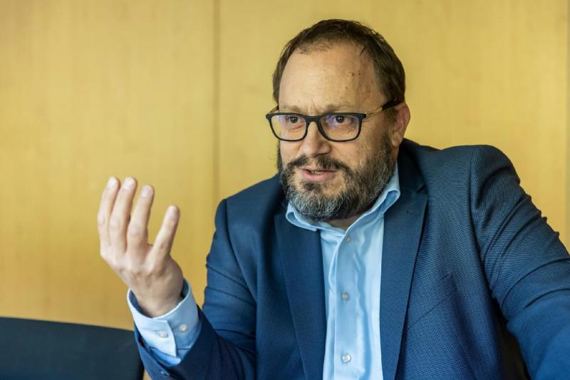 Kármán András megfogalmazása szerint: 
