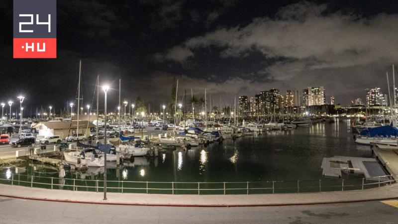 Orosz hadihajó bukkant fel egy amerikai sziget közelében | 24.hu