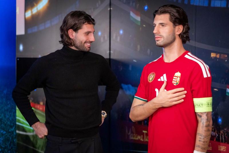 Mostantól megcsodálhatod Szoboszlai Dominik budapesti szobrát!