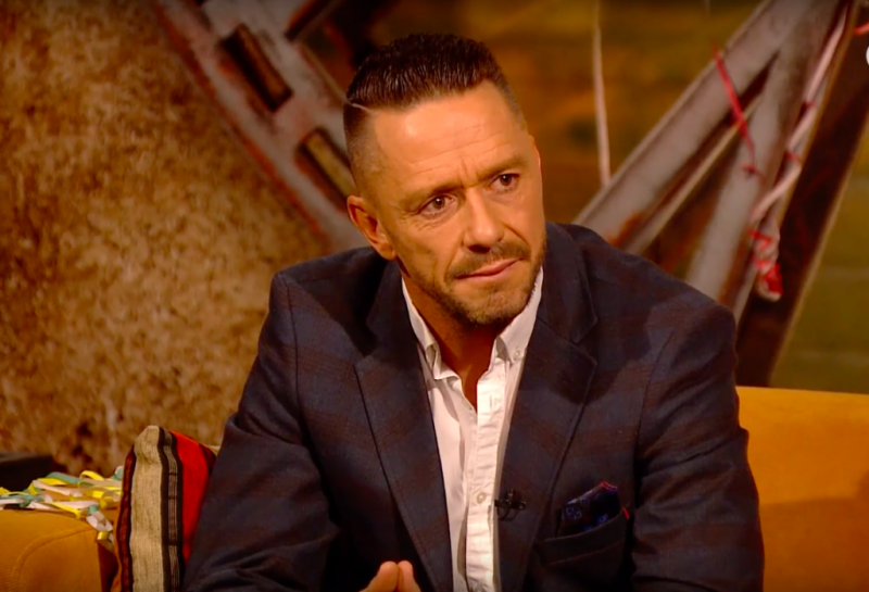 Kabát Peti életében egy új fejezet nyílt meg, amikor váratlanul a figyelem középpontjába került. Egy olyan karrier lehetősége kopogtatott az ajtaján, amely akár milliós sikereket is hozhat számára. Vajon készen áll arra, hogy pályát módosítson, és új kihí